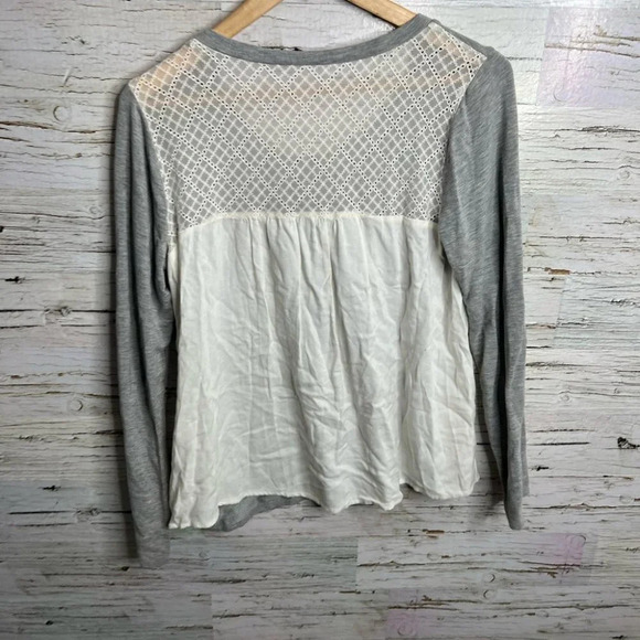 Ella moss eyelet  top gray blouse white size medium - Picture 8 of 8